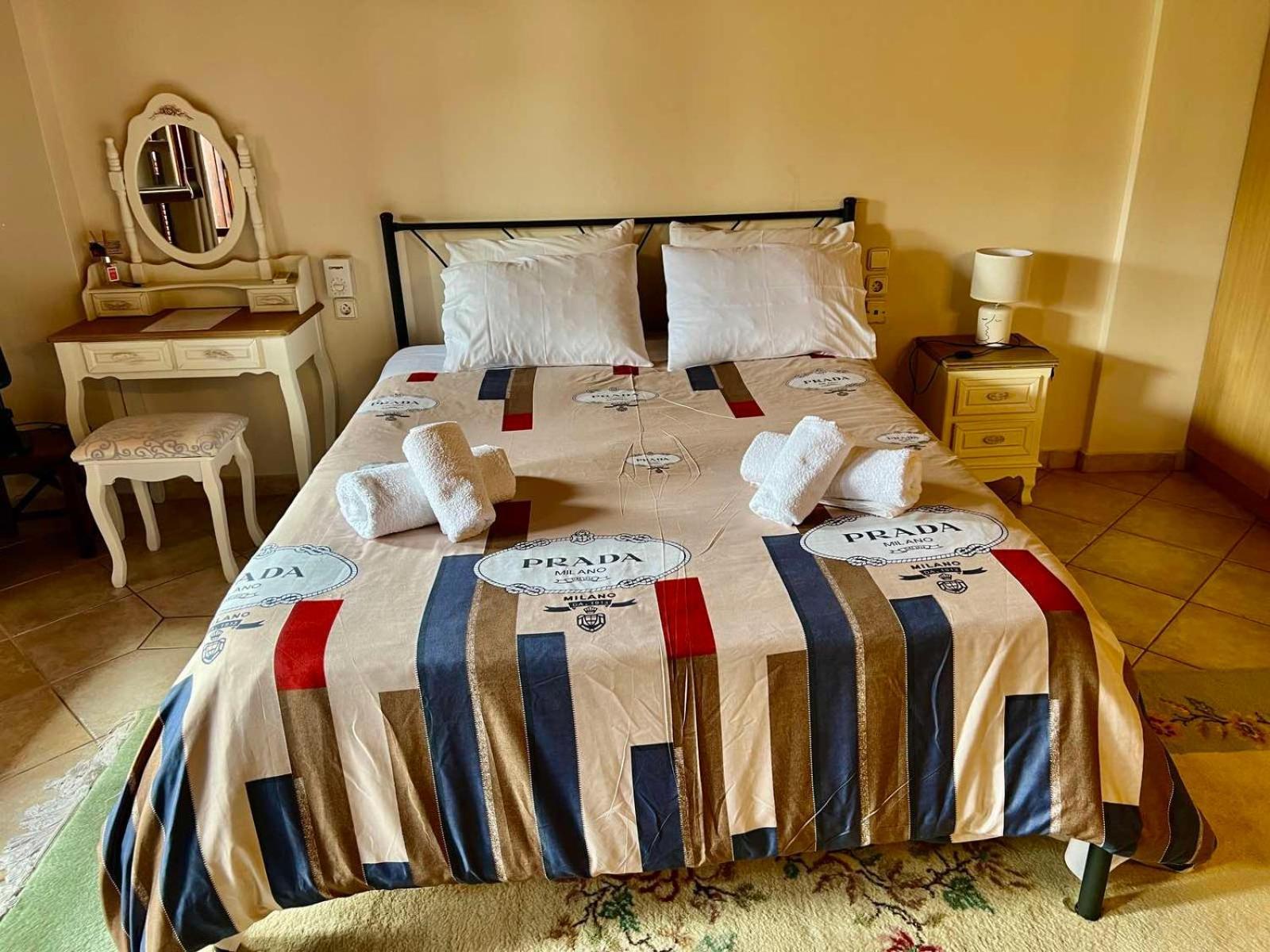 Στούντιο Κέντρου Άνω Πόλης Πάτρας Apartman Kültér fotó